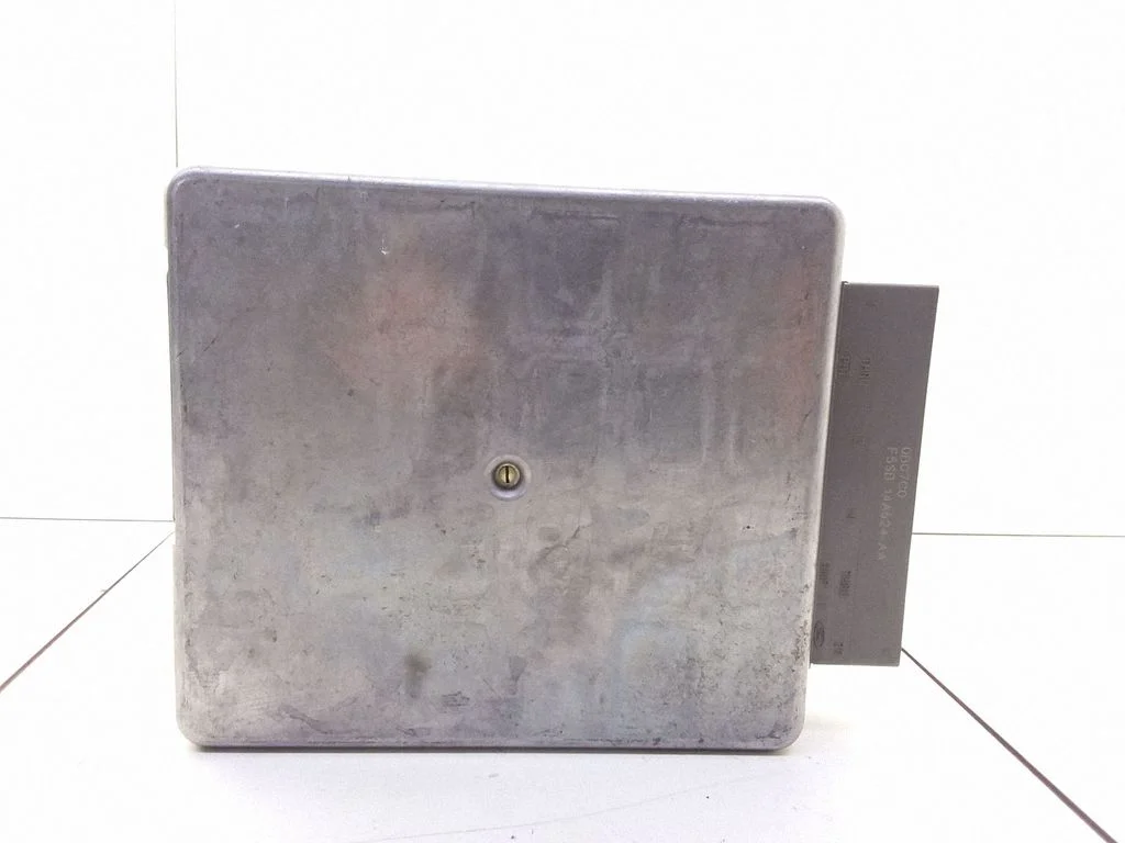 Dzinēja vadības bloks YS4F12A650PA
