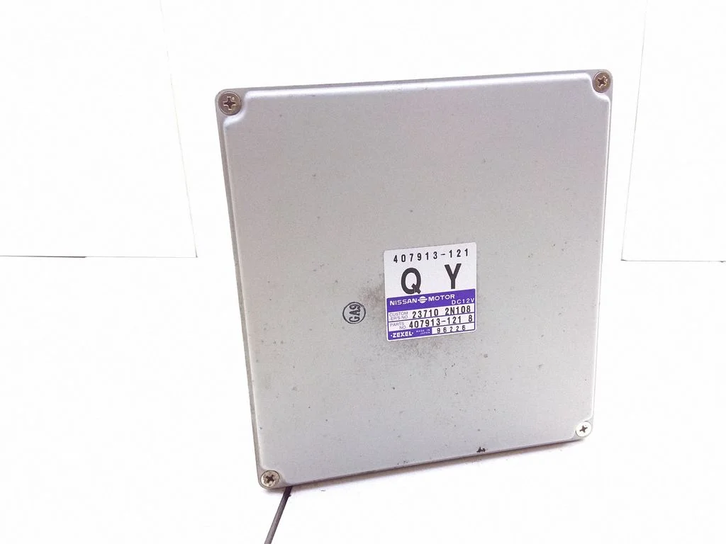 Dzinēja vadības bloks 237102N108