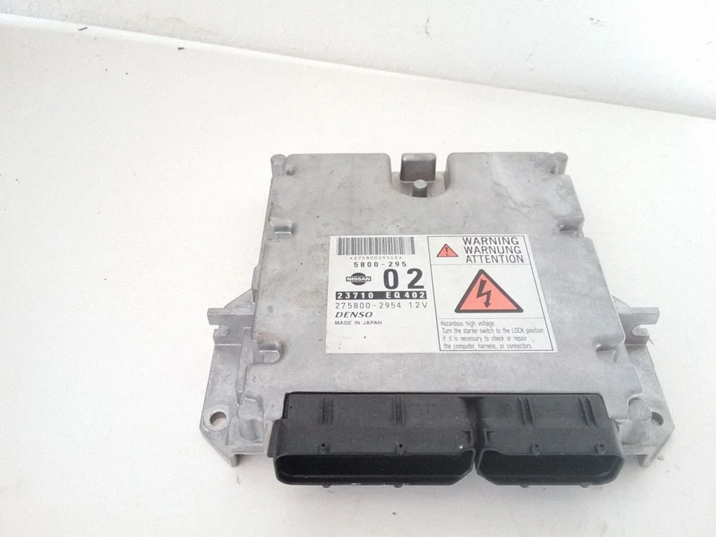 Dzinēja vadības bloks 23710EQ402