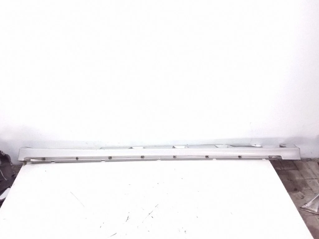 Sill – left