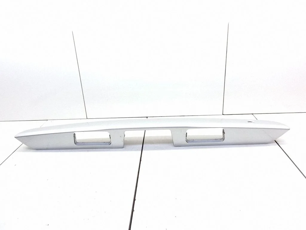 Trunk door license plate light bar – Nissan Almera N16 (2000-2010)