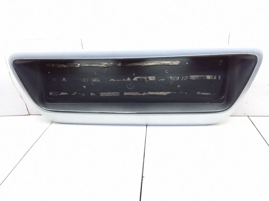 Trunk door license plate light bar – Nissan Almera (1995-2000)