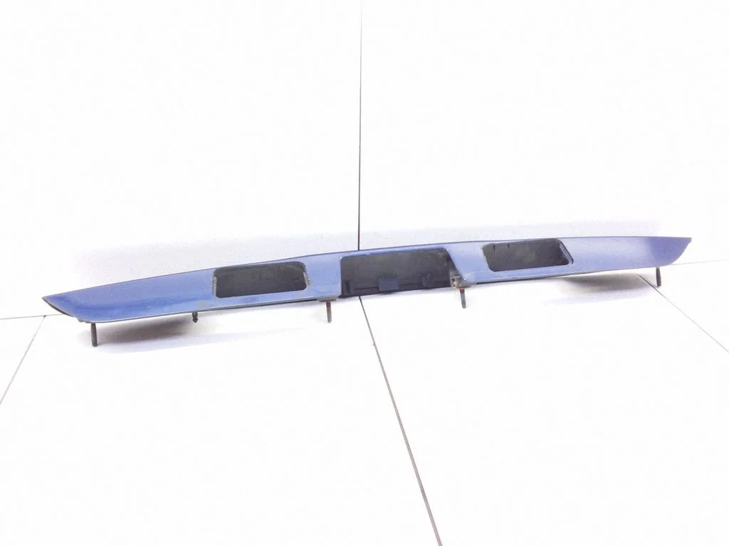 Trunk door license plate light bar – Nissan Almera N16 (2000-2010)