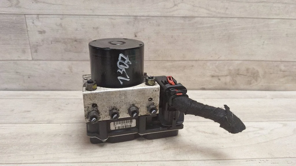 ABS block 6R0614417