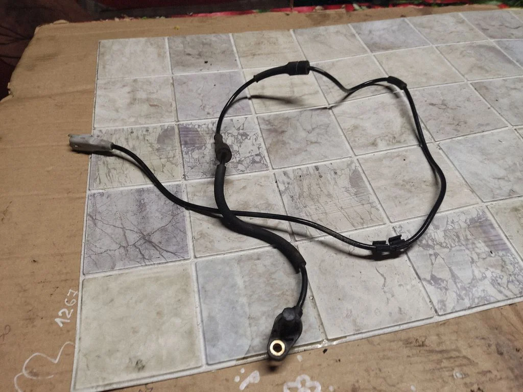 ABS brake wheel speed sensor 0265007666