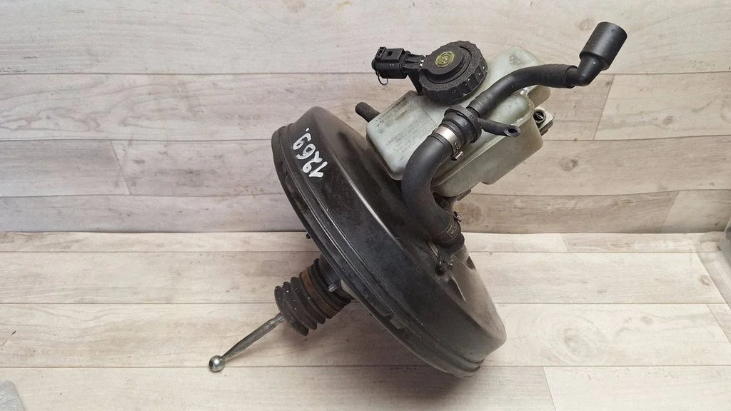 Brake booster 1T1614105B