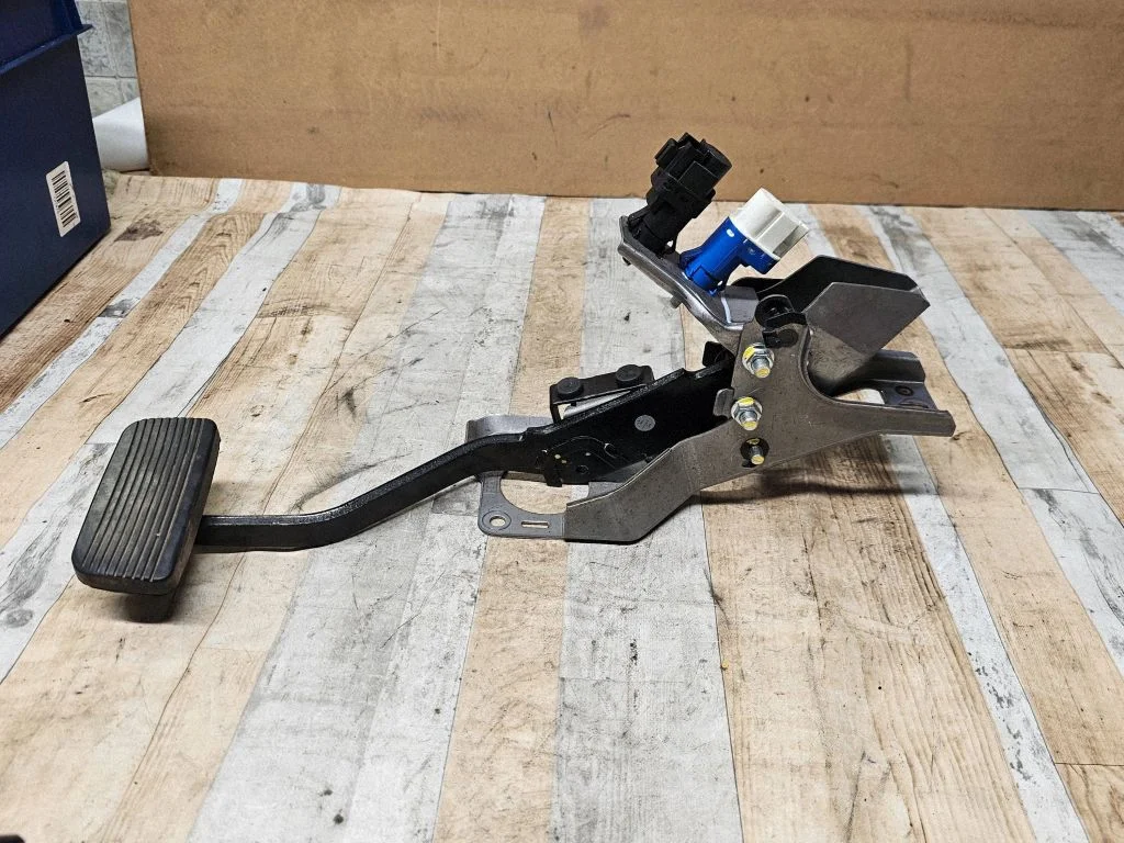 Brake pedal – Ford Ranger (2012-2018)