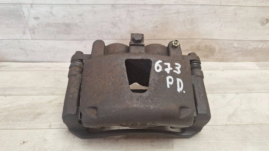 Front brake caliper – Jeep Grand Cherokee (WK) (2005-2010)
