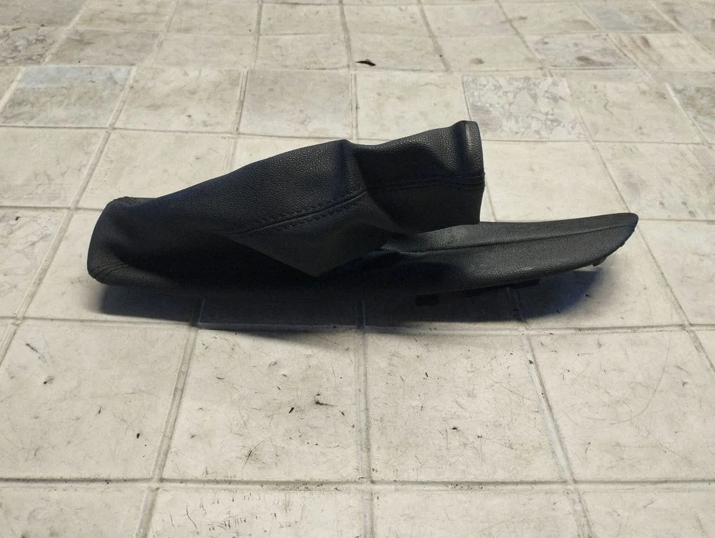 Handbrake trim – BMW 1 Series E81 E87 (2004-2011)