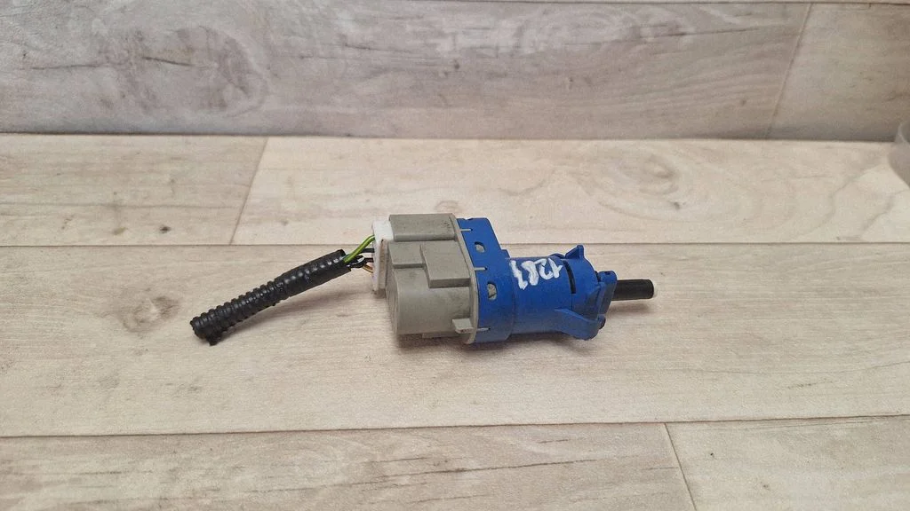 Brake pedal sensor switch 8T4T96854AA
