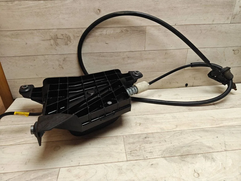 Handbrake/parking brake lever assembly – Citroen C4 I (2004-2010)