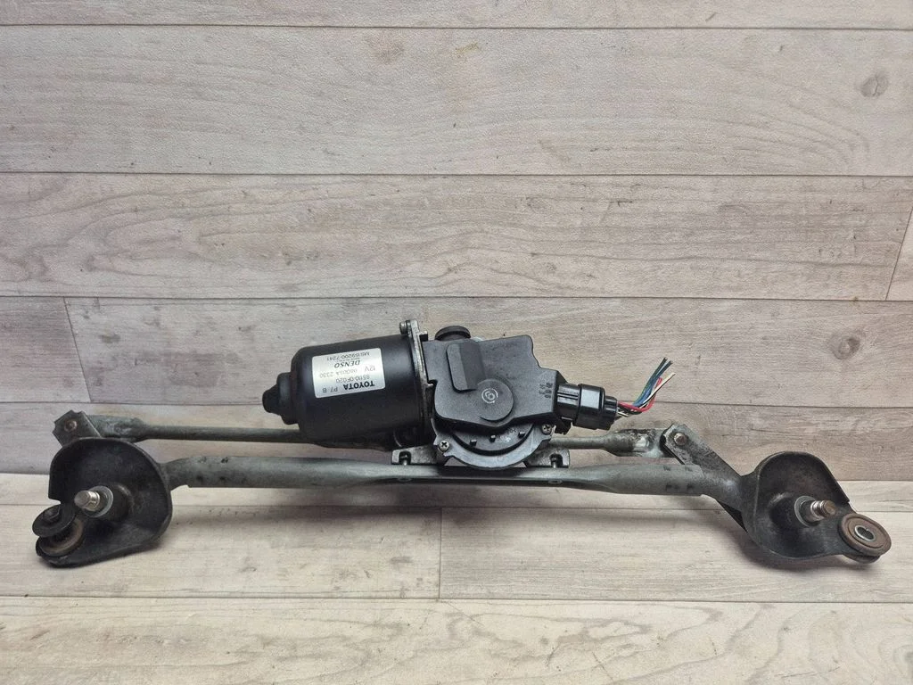 Front wiper linkage and motor 851100F020