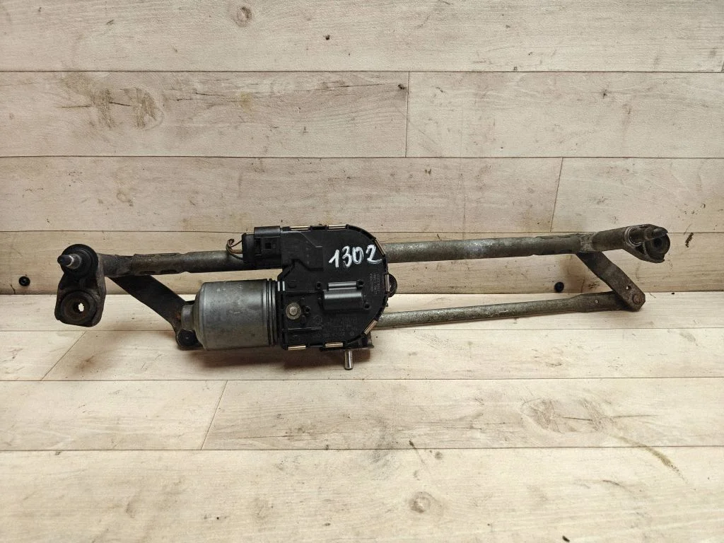 Front wiper linkage and motor – Skoda Octavia Mk2 (1Z) (2004-2013)