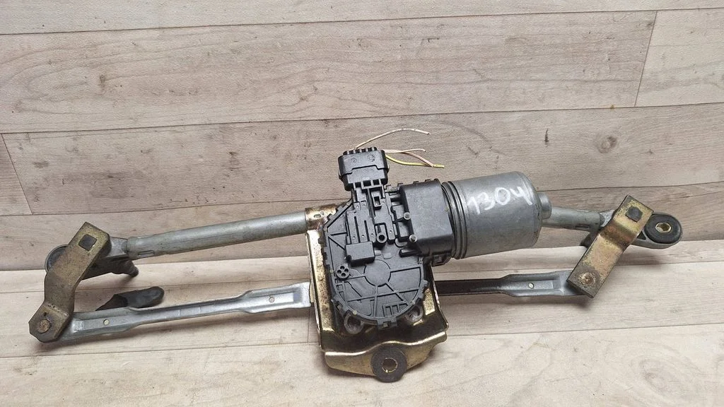 Front wiper linkage and motor 9632671180
