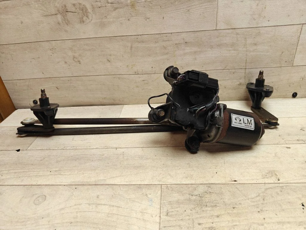 Front wiper linkage and motor 96303118