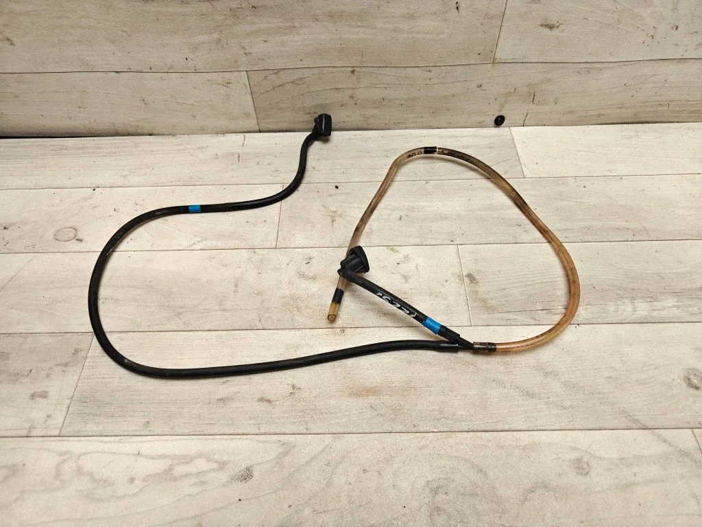 Windshield washer spray nozzle