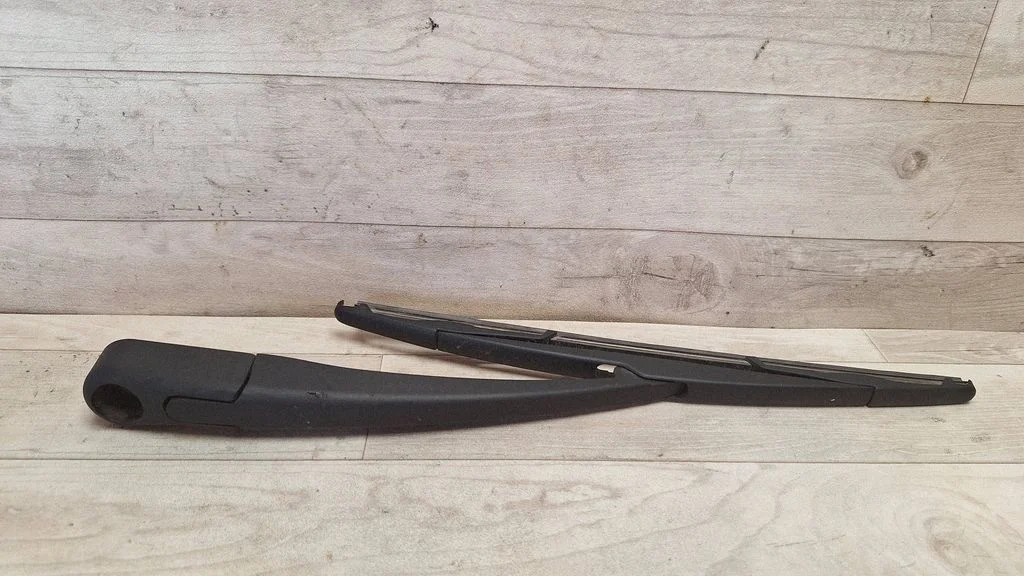 Rear wiper blade arm – Citroen C4 Grand Picasso (2007-2013)