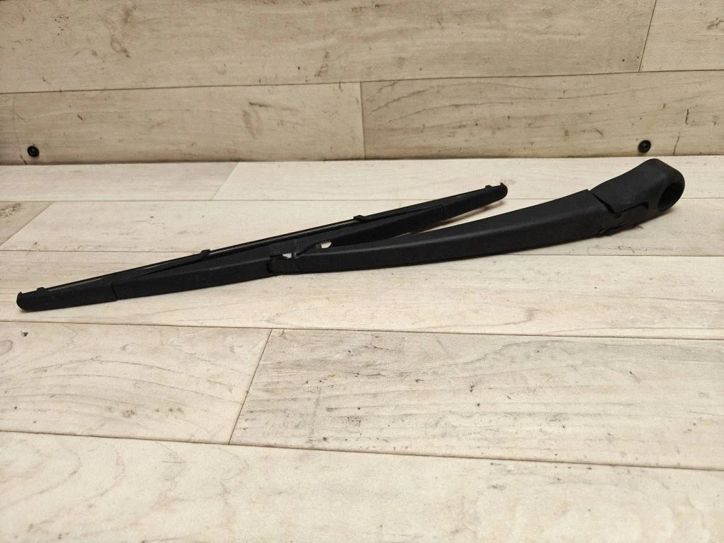 Rear wiper blade arm – Citroen C4 I (2004-2010)