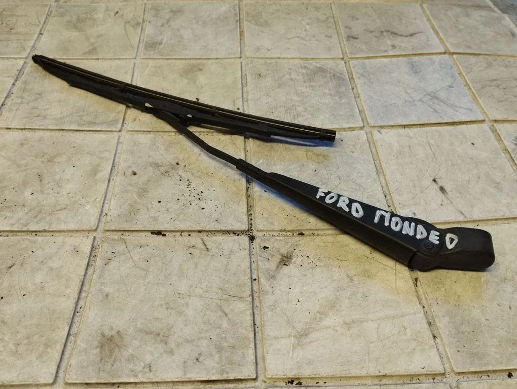 Rear wiper blade – Ford Mondeo Mk III (2000-2007)