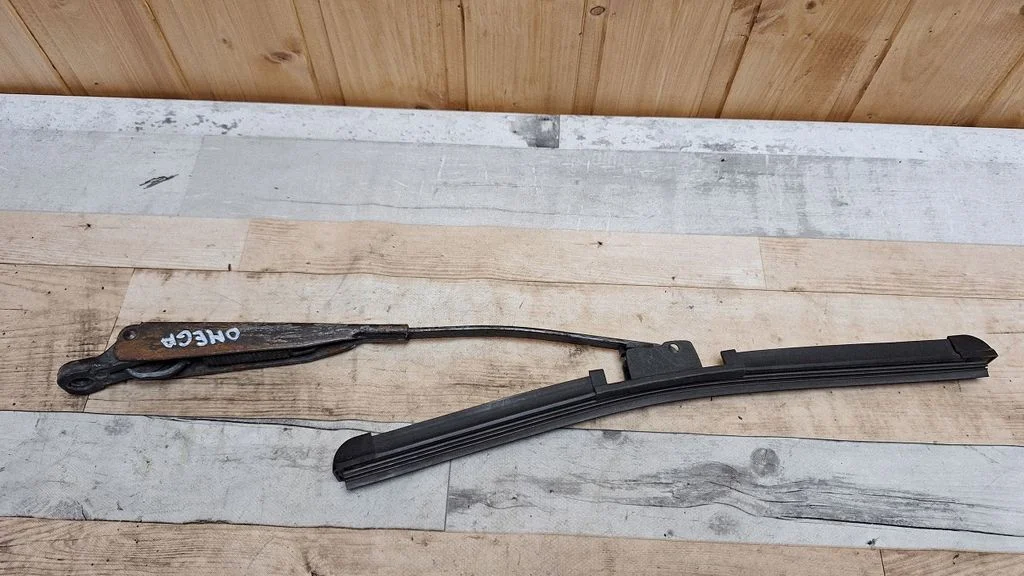 Rear wiper blade 90457809