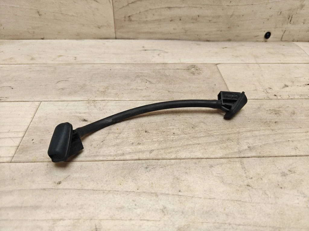 Windshield washer spray nozzle BK2117666AE