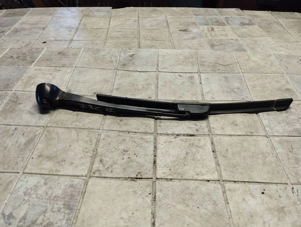 Rear wiper blade – Volkswagen Golf IV (1998-2005)