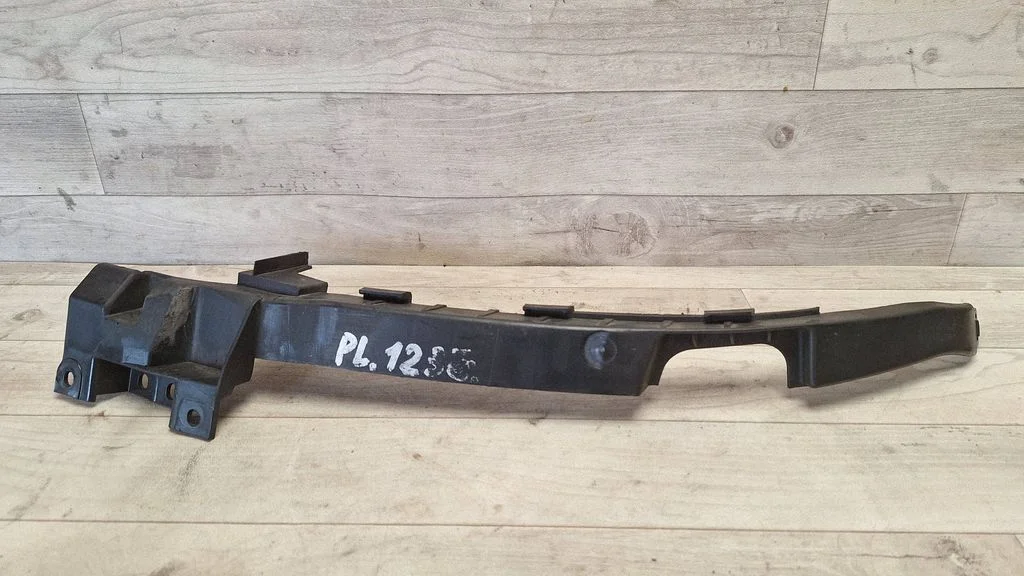 Headlight/headlamp mounting bracket 13250570
