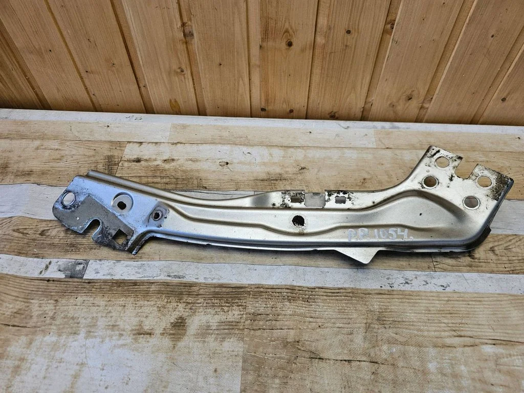 Headlight/headlamp mounting bracket 993410