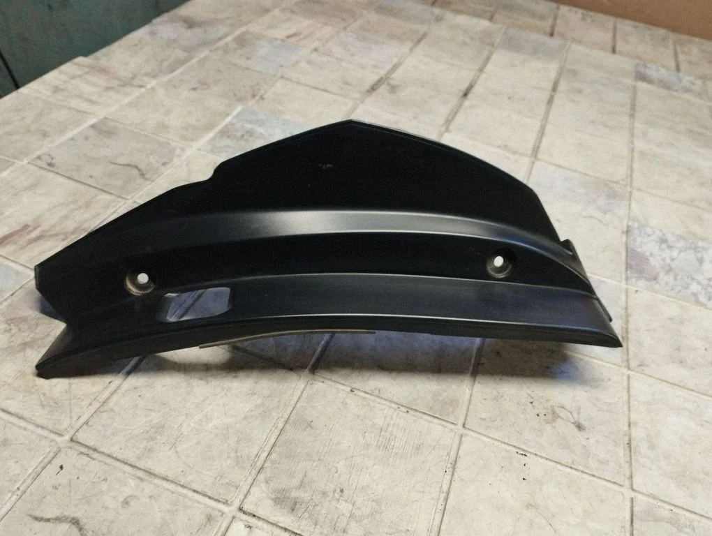Rear/tail light trim molding – Subaru Outback (2007-2009)