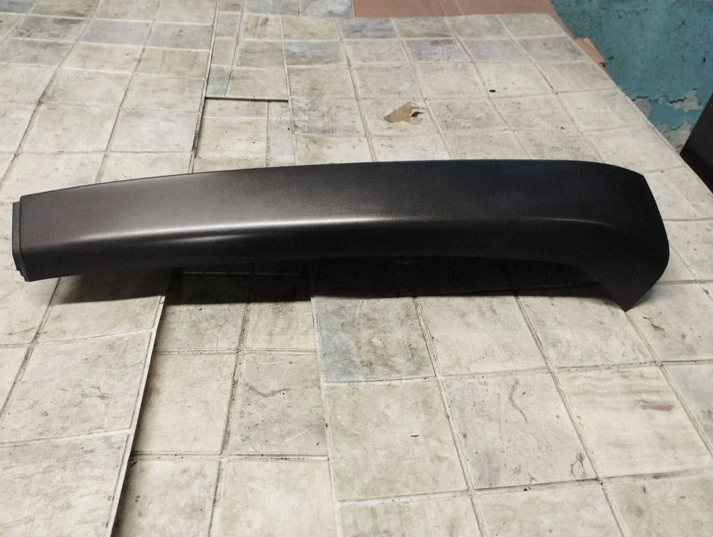Rear/tail light trim molding 873611F000