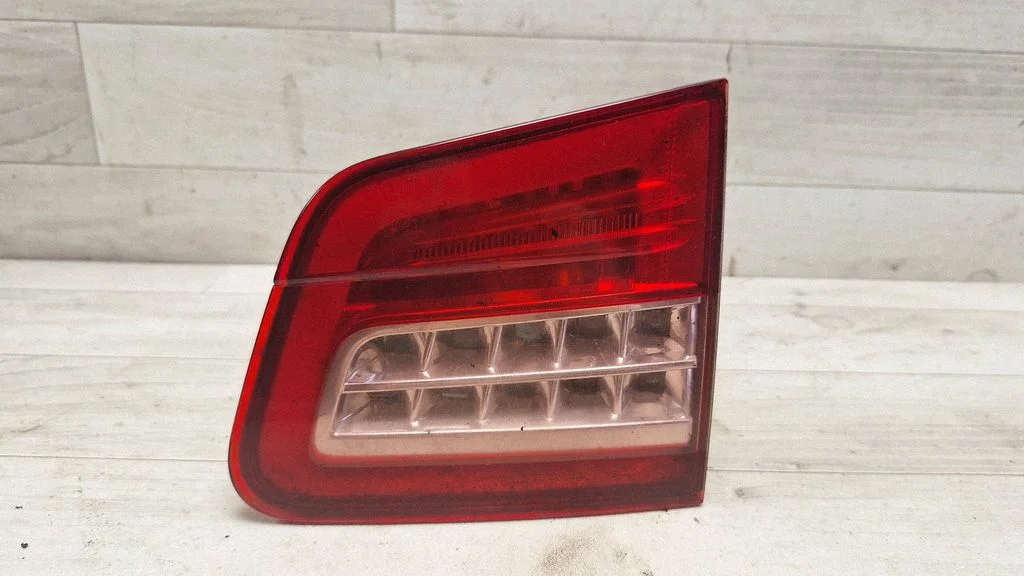 Tailgate rear/tail lights 9687582980