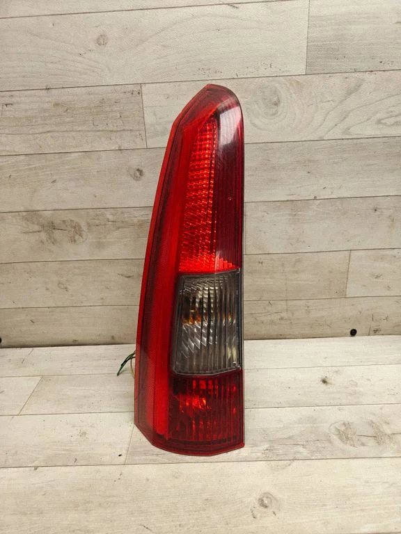 Rear/tail lights 9154493ECE