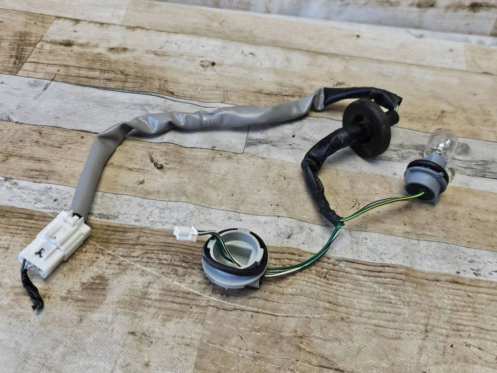 Część lampy tylnej – Infiniti Q50 (2014-)