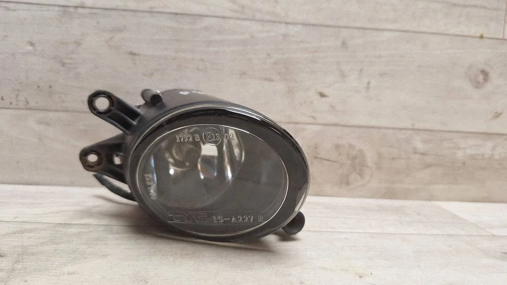 Front fog light – front right