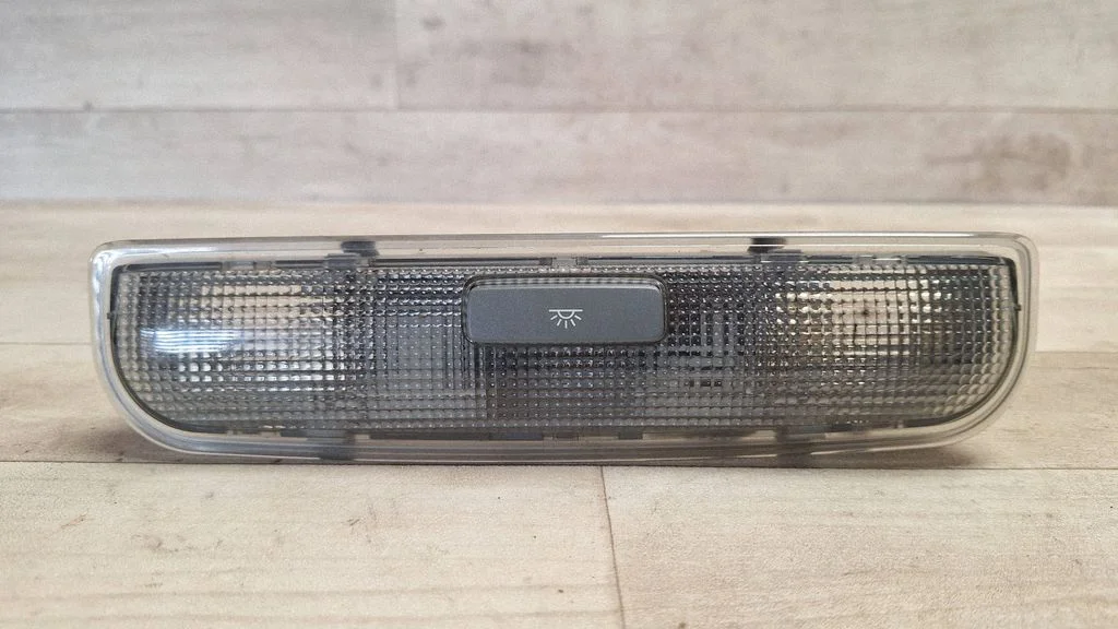 Rear seat light – Audi A3 S3 8P (2003-2012)