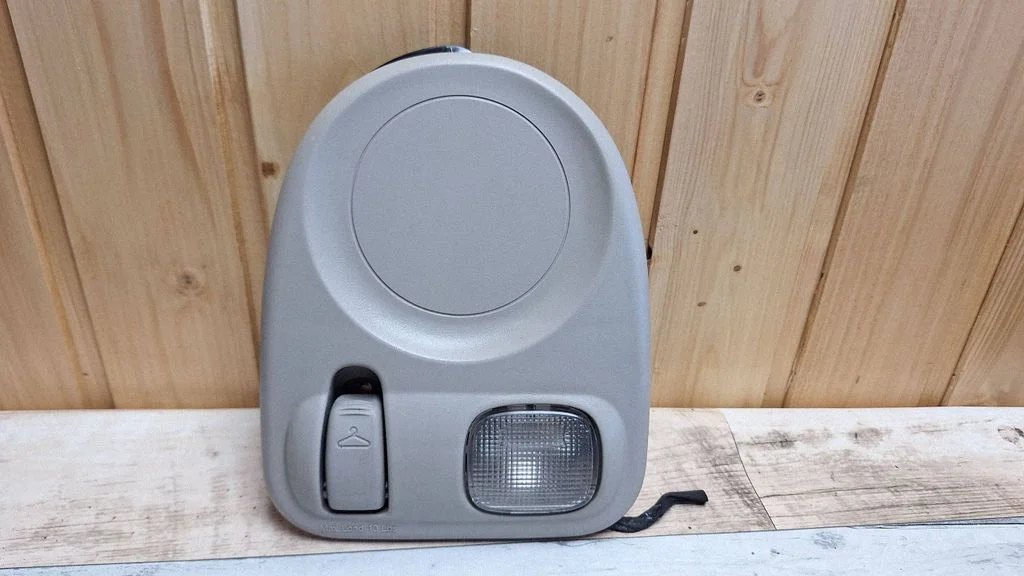 Boot/trunk interior light 828461
