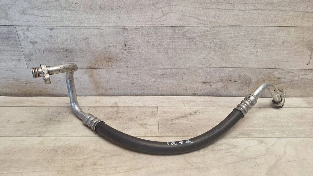 Air conditioning (A/C) pipe/hose
