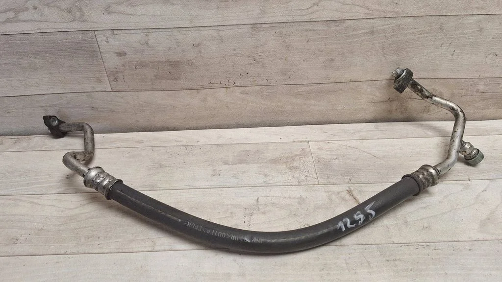 Air conditioning (A/C) pipe/hose