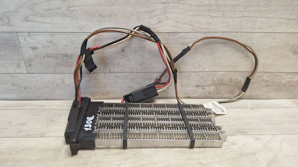 Elektriline salongi küttekeha radiaator A52102100