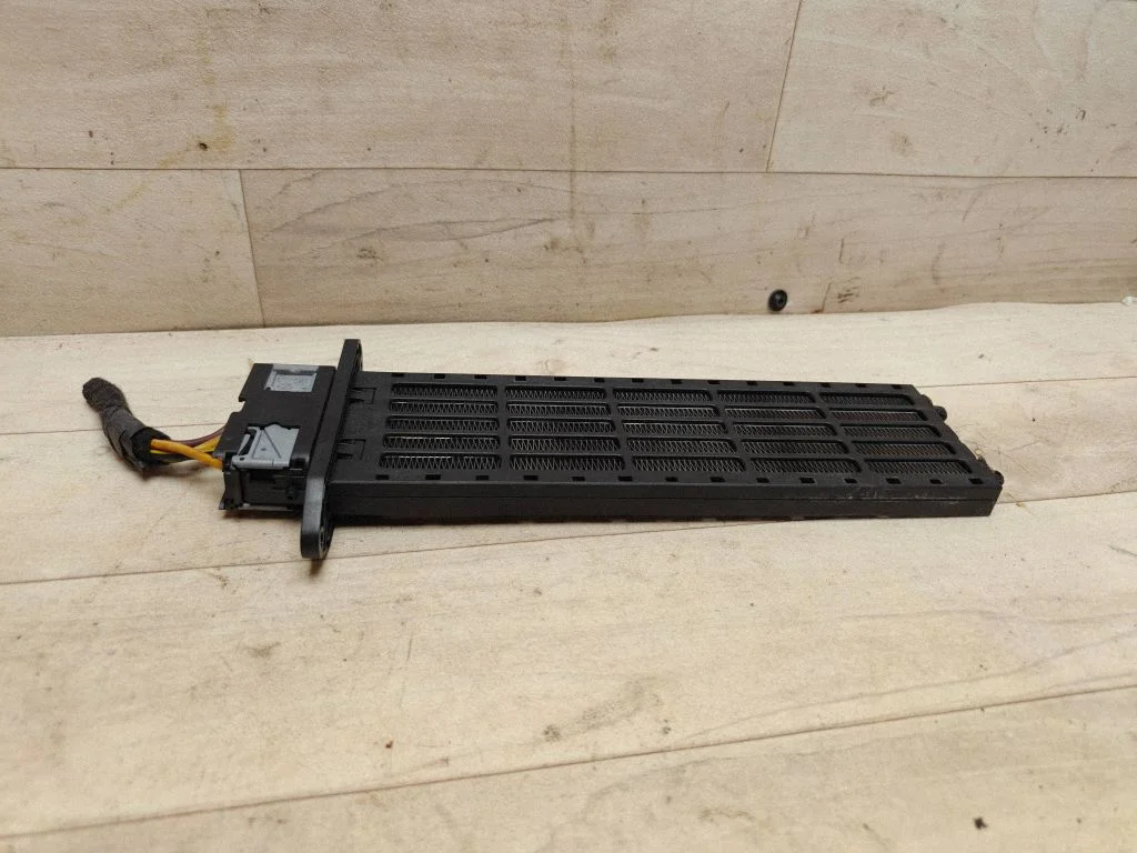 Elektriline salongi küttekeha radiaator DG9H18D612AB