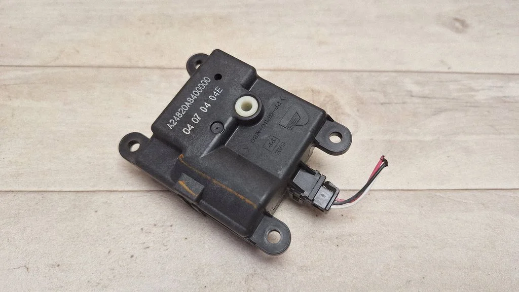Air flap motor/actuator A24820A8400000