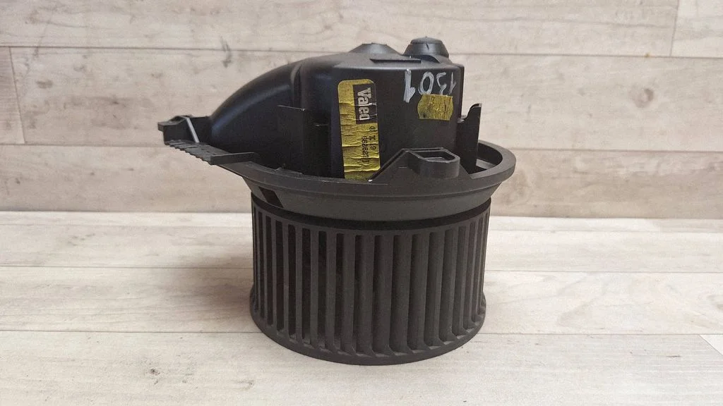Heater fan/blower – Mercedes-Benz Vito Viano W638 (1996-2003)
