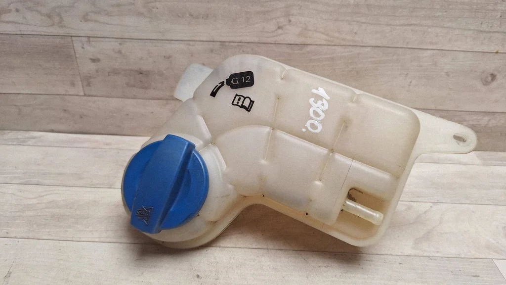 Coolant expansion tank/reservoir 4F0121403