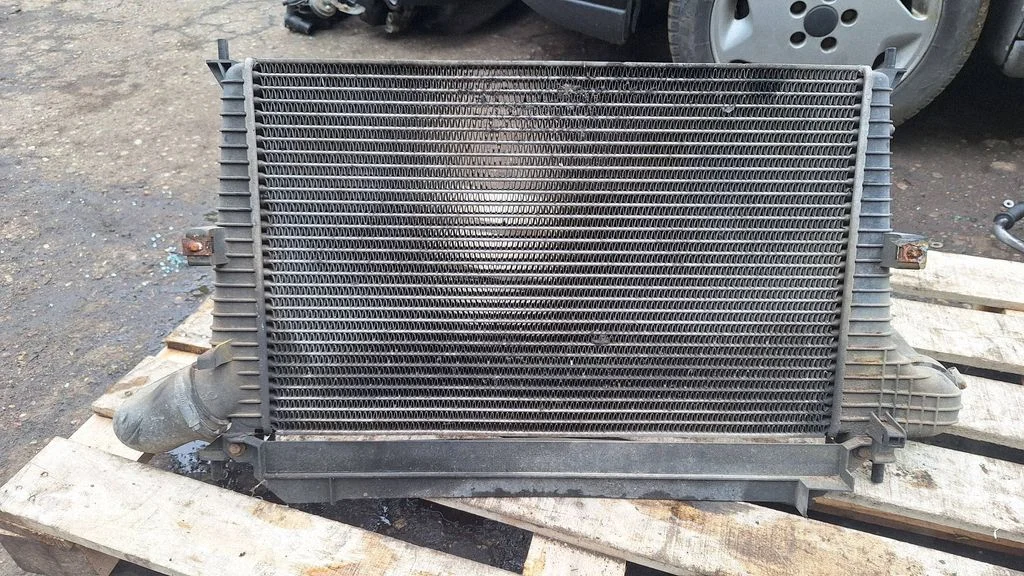 Coolant radiator 874417B