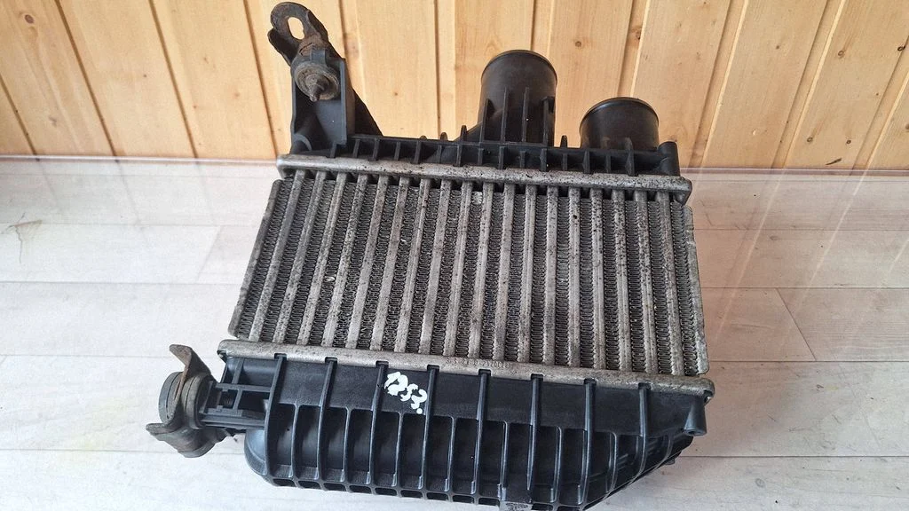 Intercooler radiator – Toyota Corolla Verso AR10 (2004-2009)