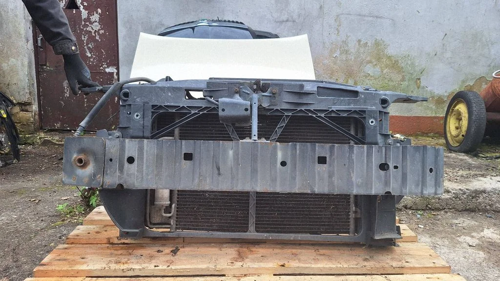 Radiator support slam panel 1L848653HBA