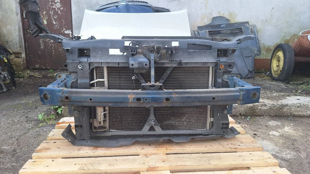 Radiator support slam panel CC30209A1