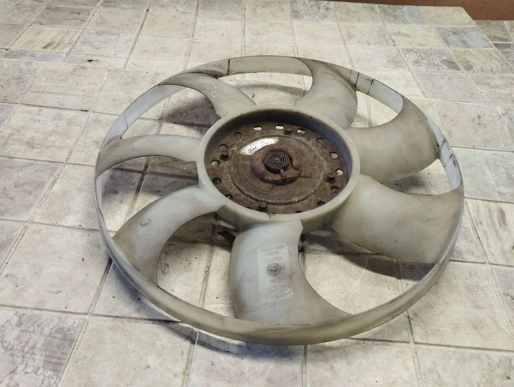 Viscous fan clutch – Ford Transit - Tourneo Connect (2003-2008)