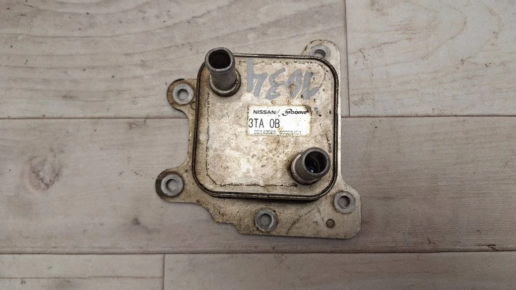 Engine oil radiator 3TA0B