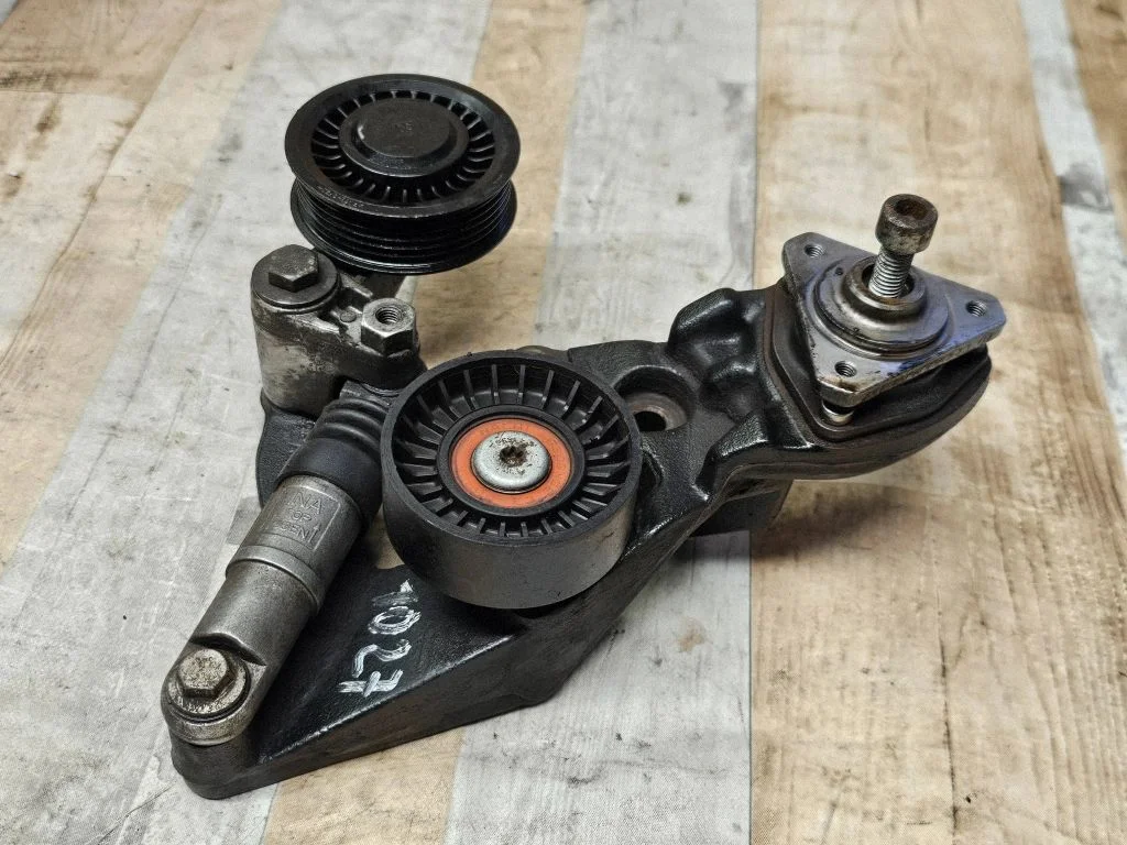Generator/alternator belt tensioner – Volkswagen Crafter (2006-2016)